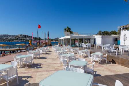 AZURE BY YELKEN HOTEL Bars
